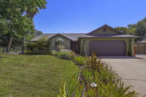 4360 Rising Mist Cir, Redding, CA 96001