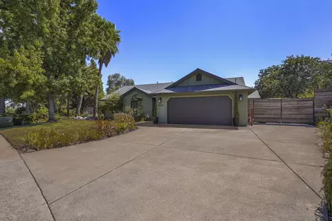 4360 Rising Mist Cir, Redding, CA 96001 photo 2