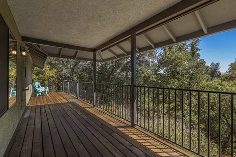 4360 Rising Mist Cir, Redding, CA 96001 photo 3