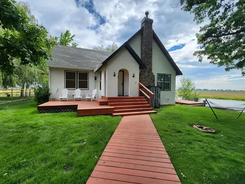 28075 Spring Creek Rd, Fall River Mills, CA 96028 photo 3