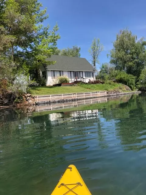 28075 Spring Creek Rd, Fall River Mills, CA 96028
