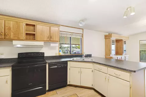 4526 Big Eagle Ln, Redding, CA 96003 photo 7