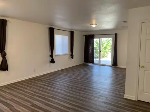 2139 Blossom Ave, Corning, CA 96021 photo 2