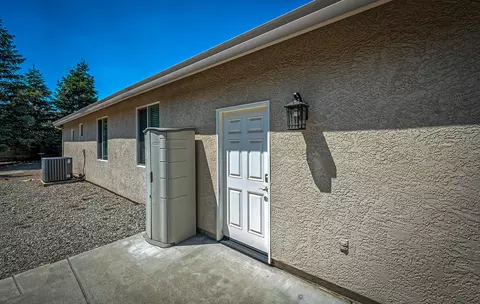 3173 Laver St, Redding, CA 96002 photo 51