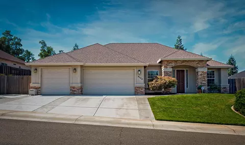 3173 Laver St, Redding, CA 96002 photo 3