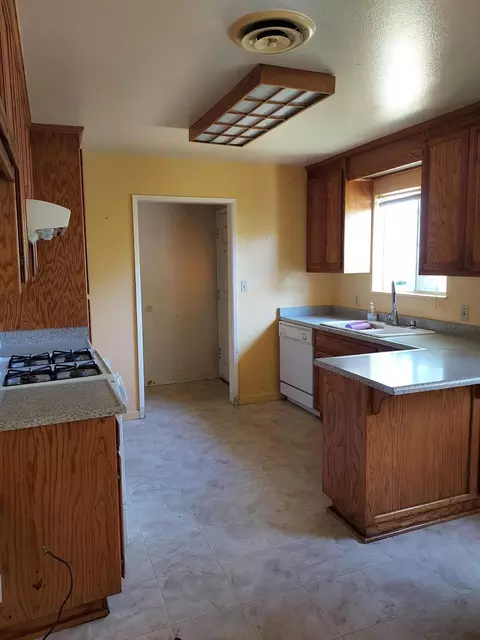7138 The Terrace St, Anderson, CA 96007 photo 5