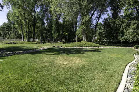 5572 Lexi Ln, Redding, CA 96001 photo 25