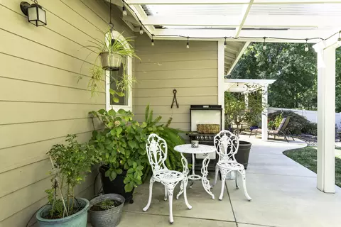 5572 Lexi Ln, Redding, CA 96001 photo 17