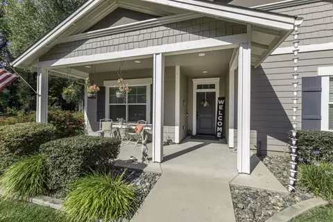 5572 Lexi Ln, Redding, CA 96001 photo 4