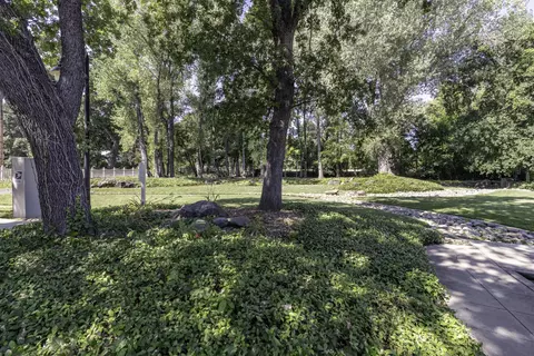 5572 Lexi Ln, Redding, CA 96001 photo 3