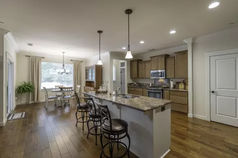 5572 Lexi Ln, Redding, CA 96001 photo 10