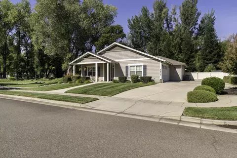 5572 Lexi Ln, Redding, CA 96001