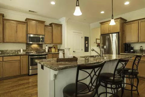 5572 Lexi Ln, Redding, CA 96001 photo 11