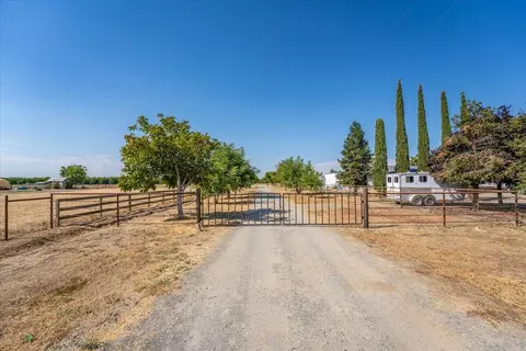 22950 Reno Ave, Gerber, CA 96035 photo 2