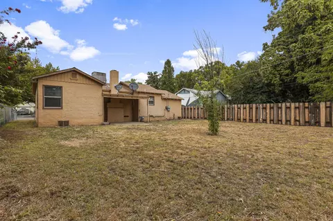 765 Loma St, Redding, CA 96003 photo 17