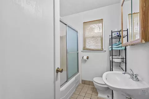765 Loma St, Redding, CA 96003 photo 3