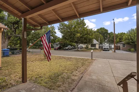 765 Loma St, Redding, CA 96003 photo 26