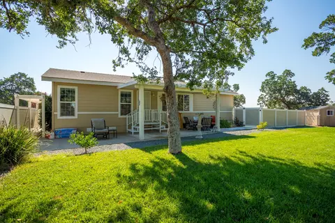 16045 Old Mission Dr, Red Bluff, CA 96080 photo 2