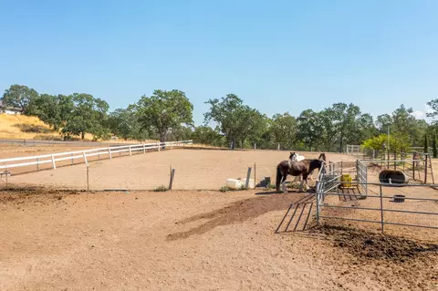 16045 Old Mission Dr, Red Bluff, CA 96080 photo 20