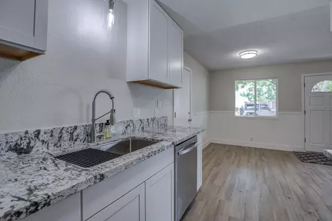 1250 Bradley Dr, Redding, CA 96003 photo 12