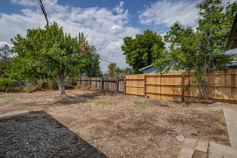 1250 Bradley Dr, Redding, CA 96003 photo 27