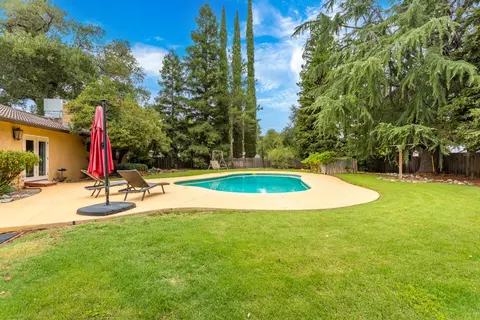 6945 Tucker Ln, Redding, CA 96002 photo 22