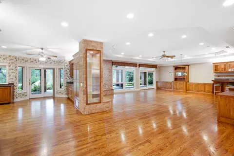 Living - 13276 Tierra Heights Rd, Redding, CA 96003 photo 1 of 4