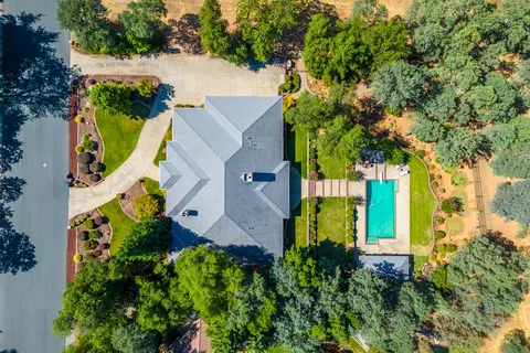 Exterior - 13276 Tierra Heights Rd, Redding, CA 96003 photo 21 of 21