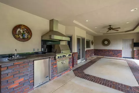 Exterior - 13276 Tierra Heights Rd, Redding, CA 96003 photo 6 of 21