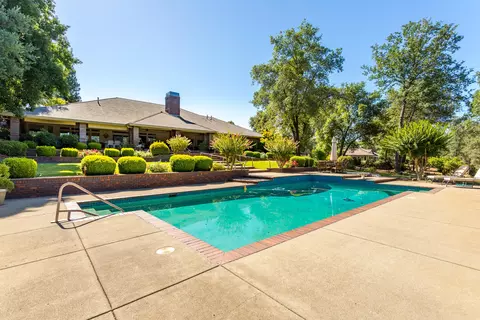 Exterior - 13276 Tierra Heights Rd, Redding, CA 96003 photo 9 of 21