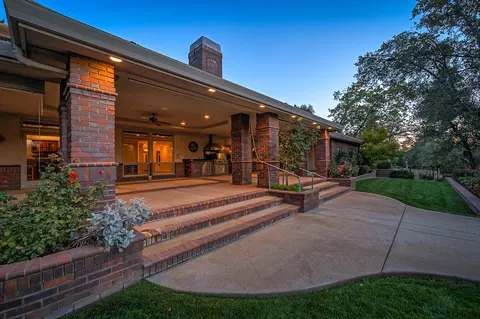 Exterior - 13276 Tierra Heights Rd, Redding, CA 96003 photo 18 of 21