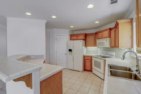587 Fair Hill Dr, Redding, CA 96003 photo 11