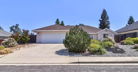 587 Fair Hill Dr, Redding, CA 96003 photo 2