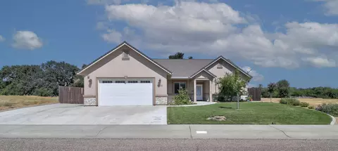 1430 Leonard Ln, Red Bluff, CA 96080