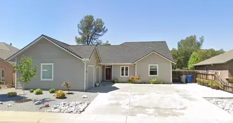 1330 Bonhurst Dr, Redding, CA 96003
