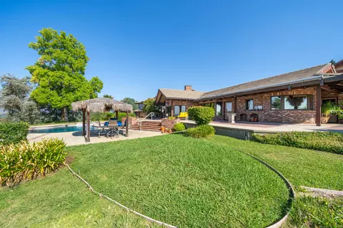 910 River Bend Rd, Redding, CA 96003 photo 36