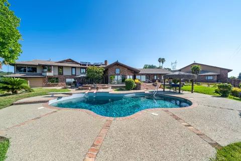 910 River Bend Rd, Redding, CA 96003 photo 16