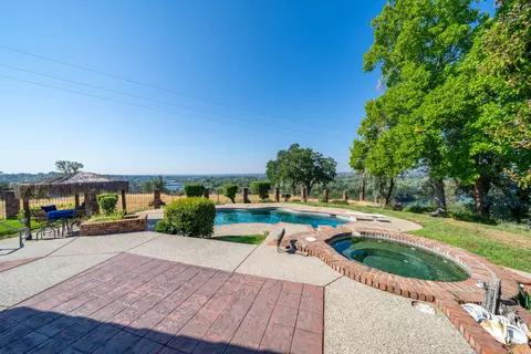 910 River Bend Rd, Redding, CA 96003 photo 21