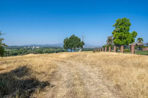910 River Bend Rd, Redding, CA 96003 photo 50