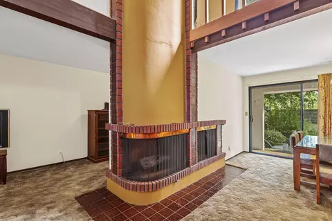 2045 Canal Dr, Redding, CA 96001 photo 4