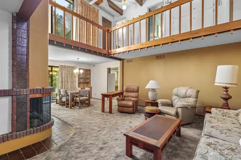 2045 Canal Dr, Redding, CA 96001 photo 5