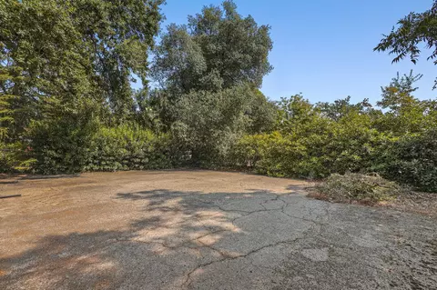 2045 Canal Dr, Redding, CA 96001 photo 41