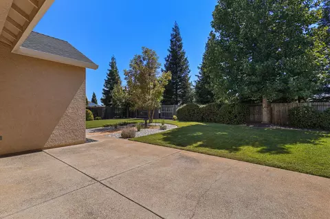 3167 Agassi Ln, Redding, CA 96002 photo 35