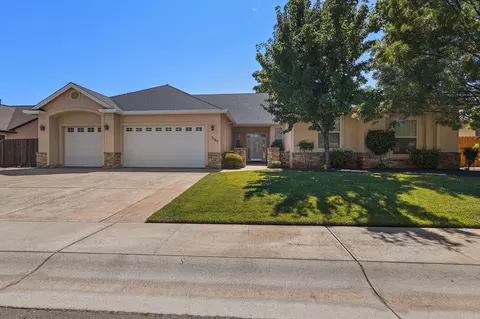3167 Agassi Ln, Redding, CA 96002