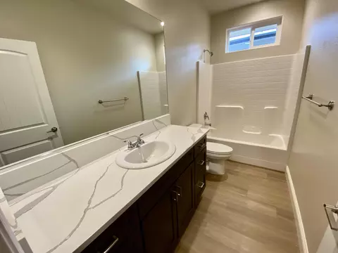 2719 Hopkins Ave, Redding, CA 96002 photo 14