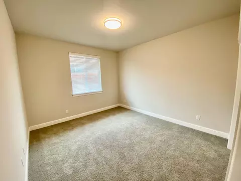 2719 Hopkins Ave, Redding, CA 96002 photo 12