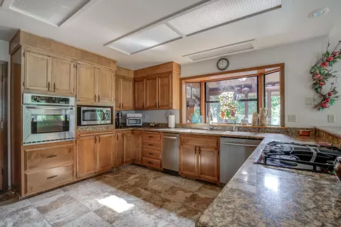 2981 Balaton Ave, Redding, CA 96001 photo 15