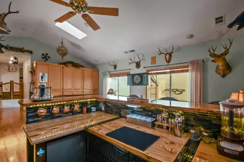 19371 Lexington Ln, Redding, CA 96003 photo 9
