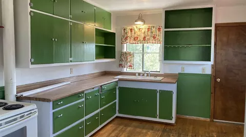 43387 Ca-299, Fall River Mills, CA 96028 photo 6