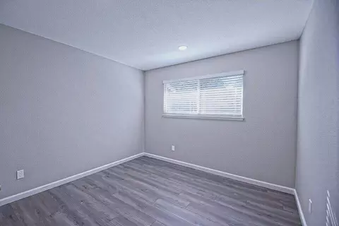 20380 Gibson Ct, Redding, CA 96002 photo 14